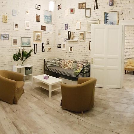 Bpr Wolf Apartment With Terrace Budapest Exterior foto