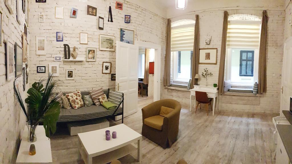 Bpr Wolf Apartment With Terrace Budapest Exterior foto