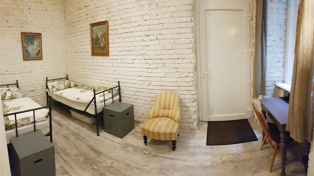 Bpr Wolf Apartment With Terrace Budapest Exterior foto